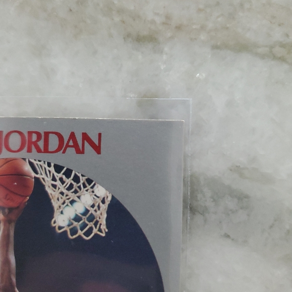 1990-91 NBA Hoops Michael Jordan Chicago Bulls #65 - Picture 3 of 5